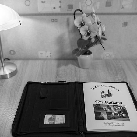 Hotel Am Rathaus メンデン エクステリア 写真