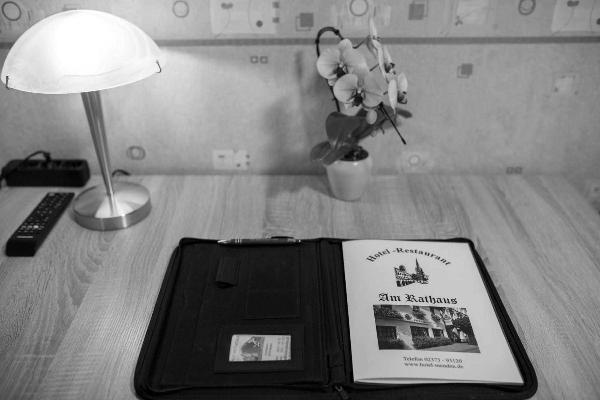 Hotel Am Rathaus メンデン エクステリア 写真